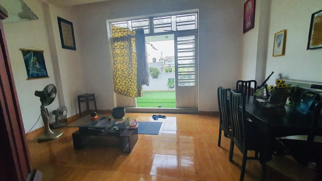 2 mặt tiền Lê Thanh Nghị 113m2 ngang 10.5m 3 tầng giá 17.85 tỷ