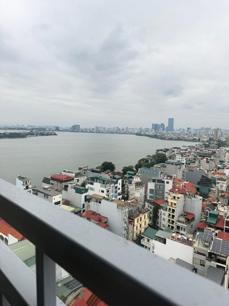 26.01.26.1 Bán căn hộ 3 ngủ 2 WC tại Lạc Long Quân ngắm pháo hoa Hồ Tây căn góc 2 mặt thoáng nhà