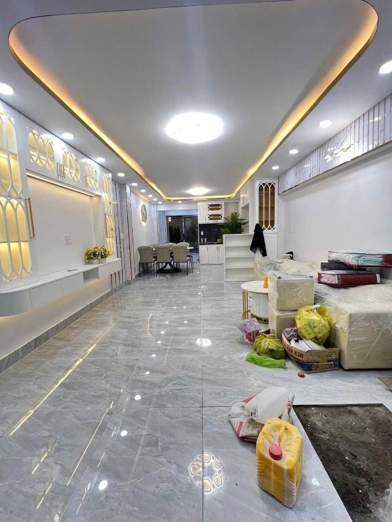 3 Tầng - hẻm OTO - Full nội thất- DTSD hơn 60m2 - đường Đào Tông Nguyên - chỉ 2 tỉ 8