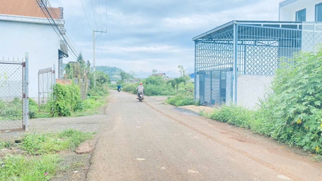 Bán 1,2 sào mặt tiền nhựa nhánh dt724, phú hội cũ, Đức trọng, lâm Đồng