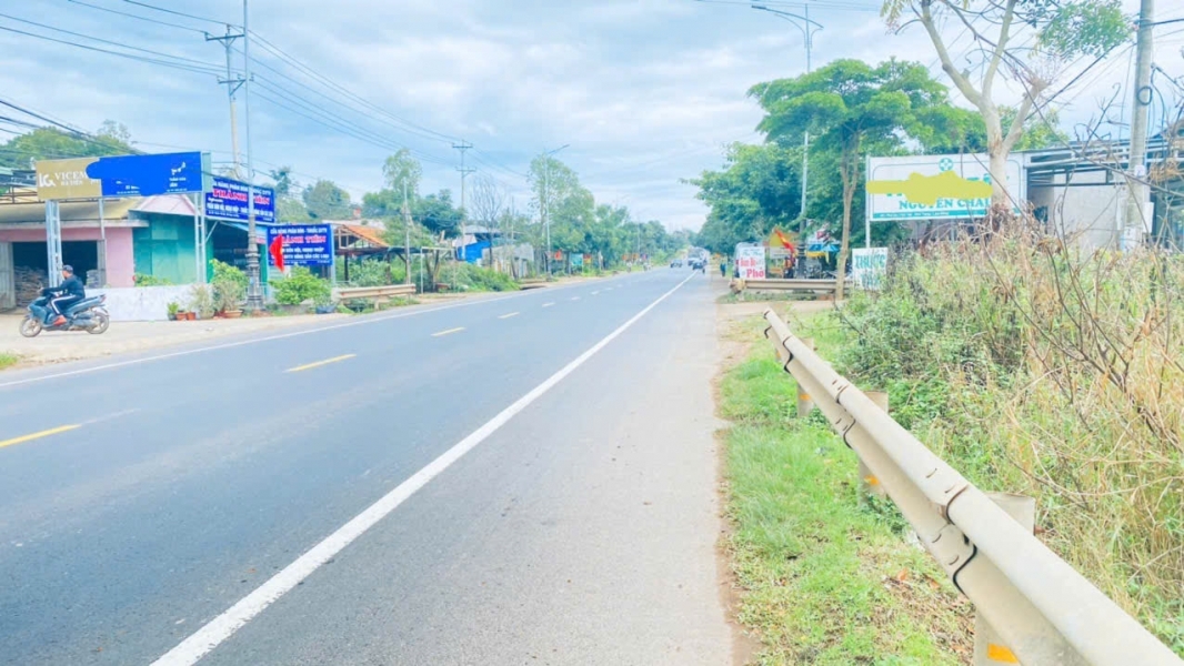 Bán 1000m2 đất mặt tiền ql20, phú hội cũ, đức trọng, lâm đồng