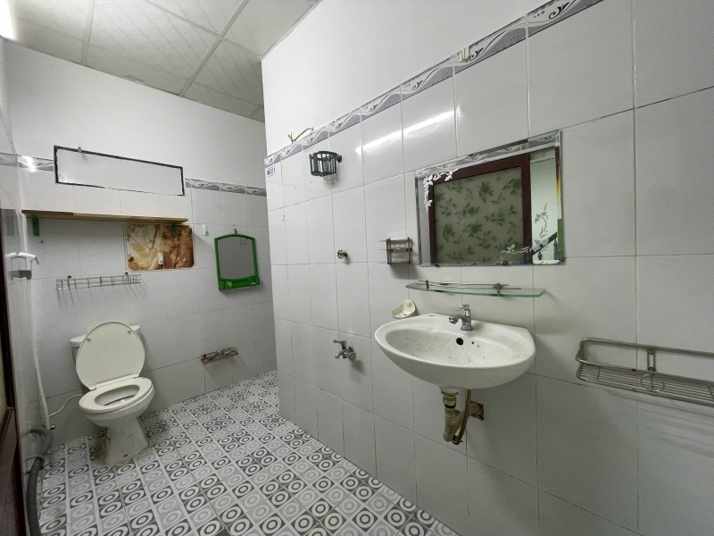 Bán 2 căn nhà liền kề hẻm ô tô thông Lương Định Của - phường Tây nha trang . DiệnTich : 107.4m