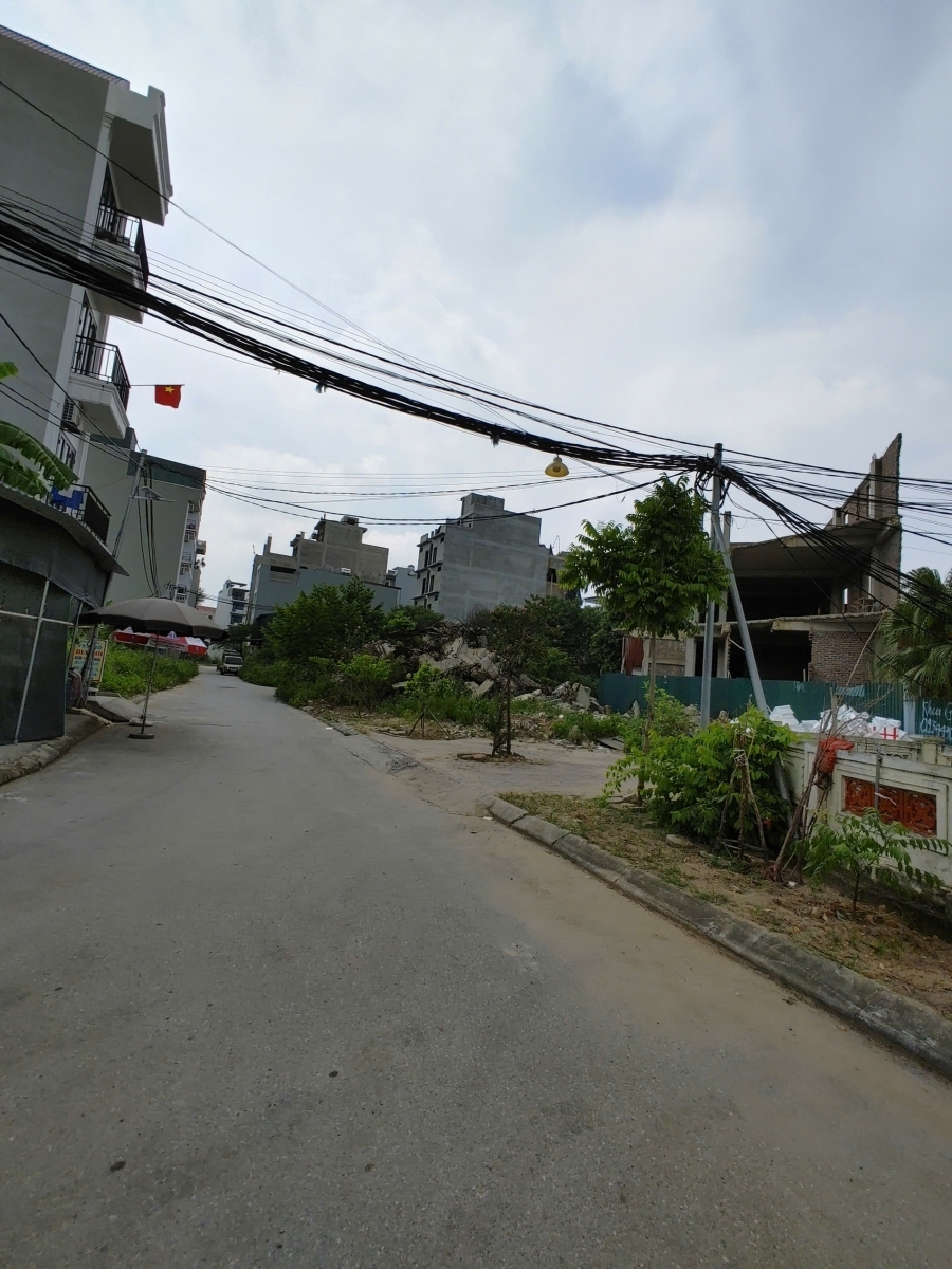 Bán 55.2m2 đất dịch vụ Lai Xá – Thăng Long 9 ở khu đô thị Hinode Royal Park(Sdt liên hệ: 0915458886)