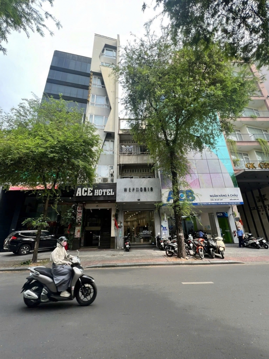 BÁN ACE HOTEL LÝ TỰ TRỌNG – BẾN THÀNH – 4x27m (CN 109.3m²) – H10T– 29 PHÒNG – GIÁ 150 TỶ