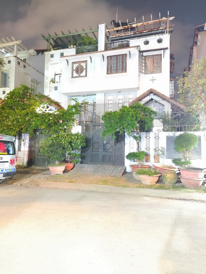 Bán Biệt Thự 160m2 8x20 5 tầng lầu 6pn khu vip Trần Thị Nơi Chánh Hưng gí 26 tỷ