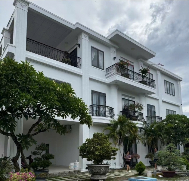 BÁN BIỆT THỰ NGHỈ DƯỠNG – ĐƯỜNG HUỲNH VĂN NGHỆ VĨNH HÒA NHA TRANG Diện tích: 287m² (ngang