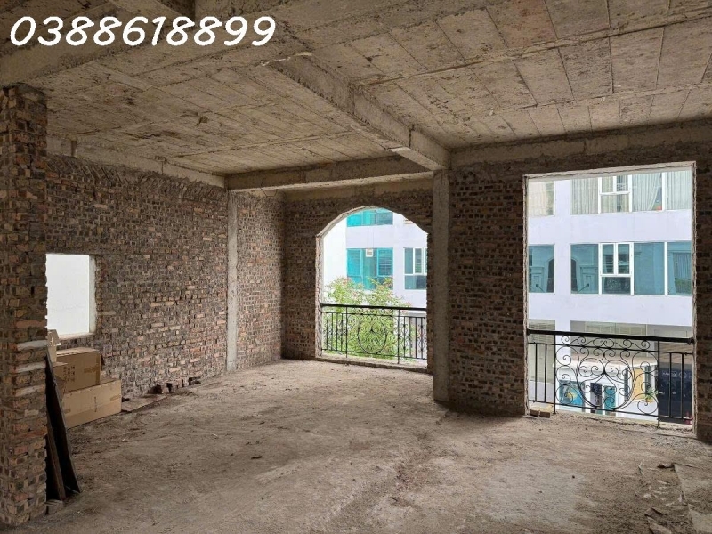 BÁN BT LIỀN KỀ HDI 135Mx5T MT9M - HÀNG XÓM STARLAKE