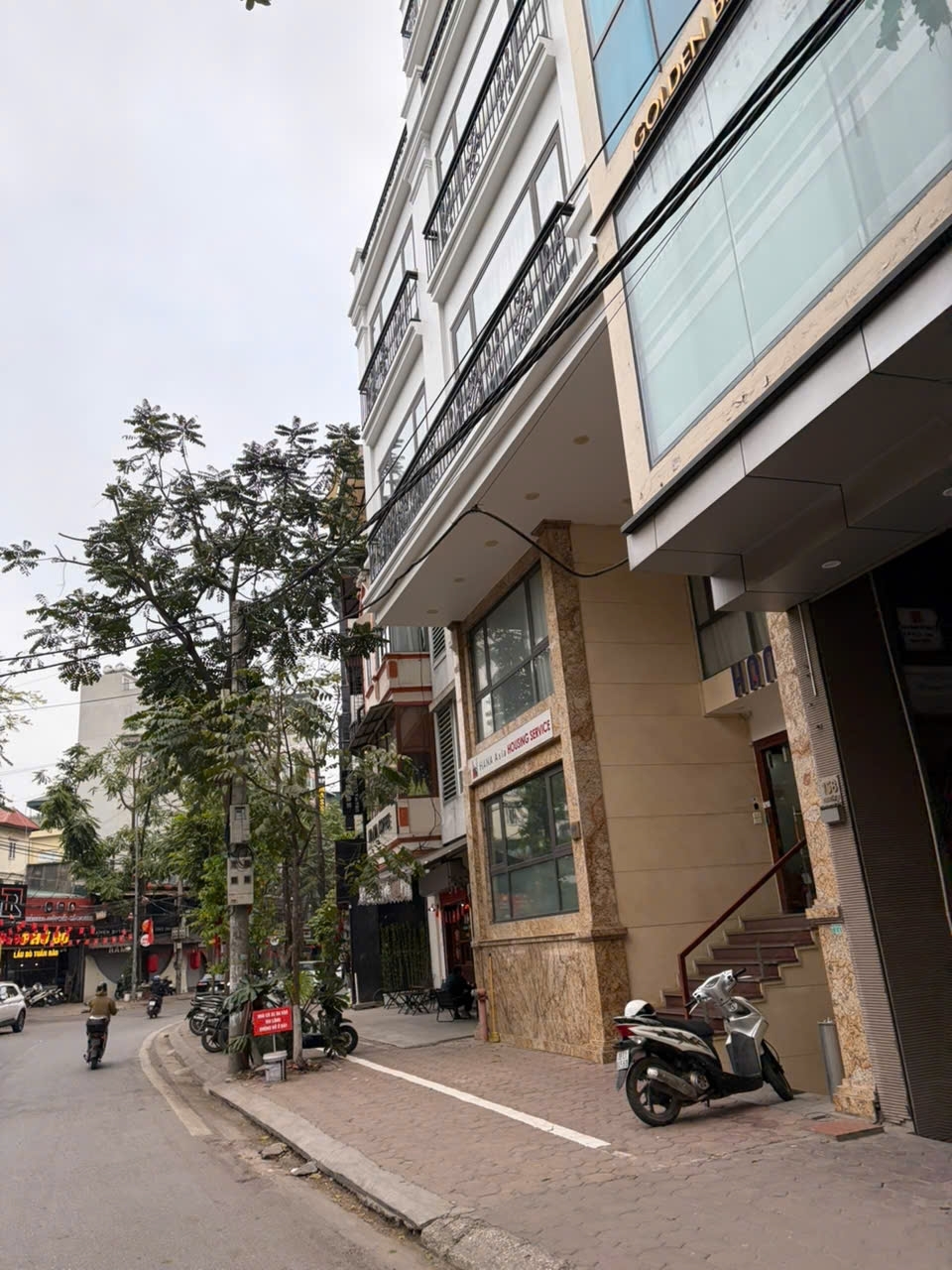 Bán building mặt phố Hoàng Sâm 103m 8 tầng giá cực tốt chỉ 500tr/m