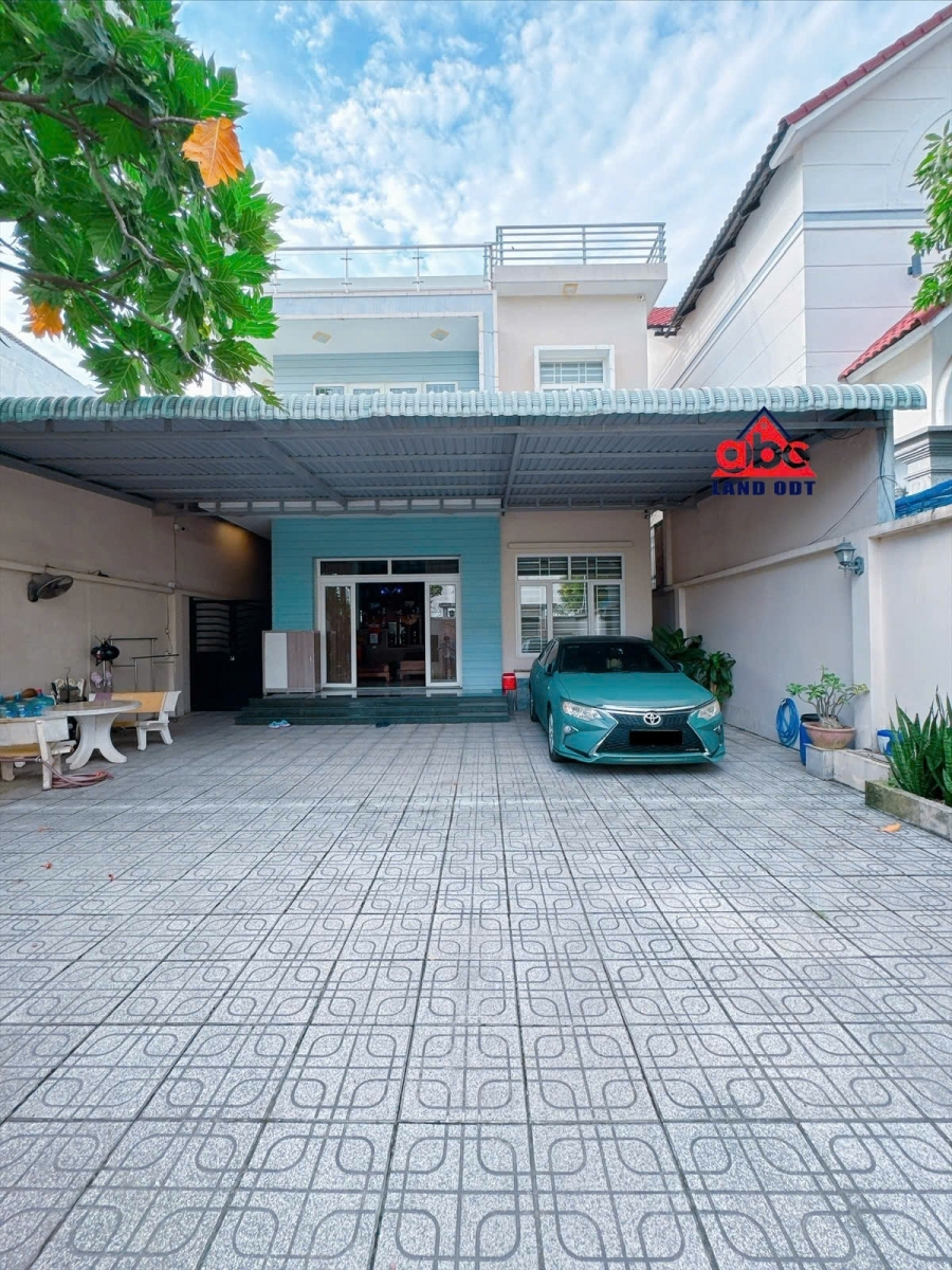 Bán căn biệt thự 1T1L đẹp lung linh KDC Phúc Hiếu hơn 250m2 chỉ 138 tỷ