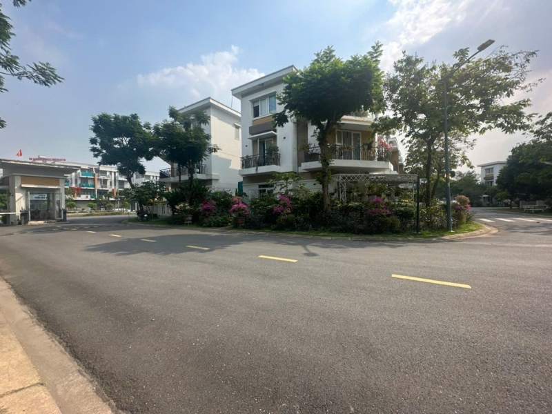 BÁN CĂN GÓC 2 MẶT TIỀN VIEW CÔNG VIÊN - HỒ BƠI DỰ ÁN LOVERA PARK KHANG ĐIỀN BÌNH CHÁNH (VIEW ĐẸP)