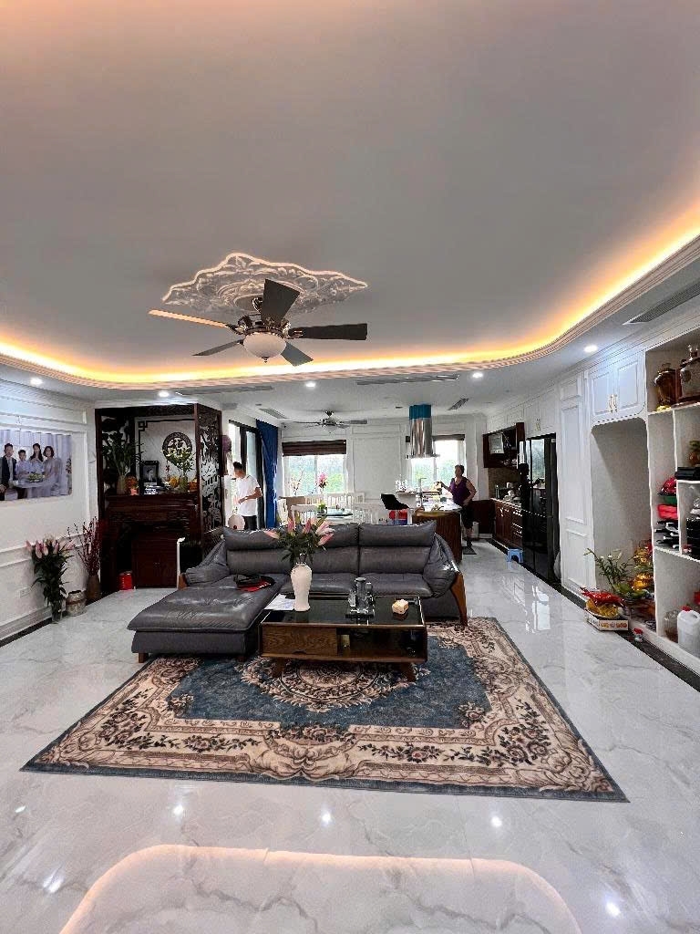 Bán căn hộ chung cư Vật Tư Du Lịch tại Trần Thủ Độ Hoàng Mai 145m2 3 ngủ Giá 6.x tỷ