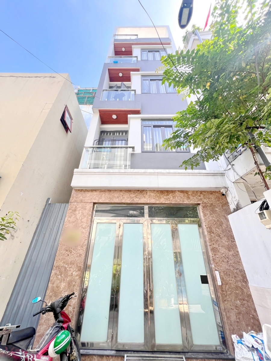 Bán CHDV 5 tầng (5x20m) gần MT đường Bùi Minh Trực P.5 Quận 8