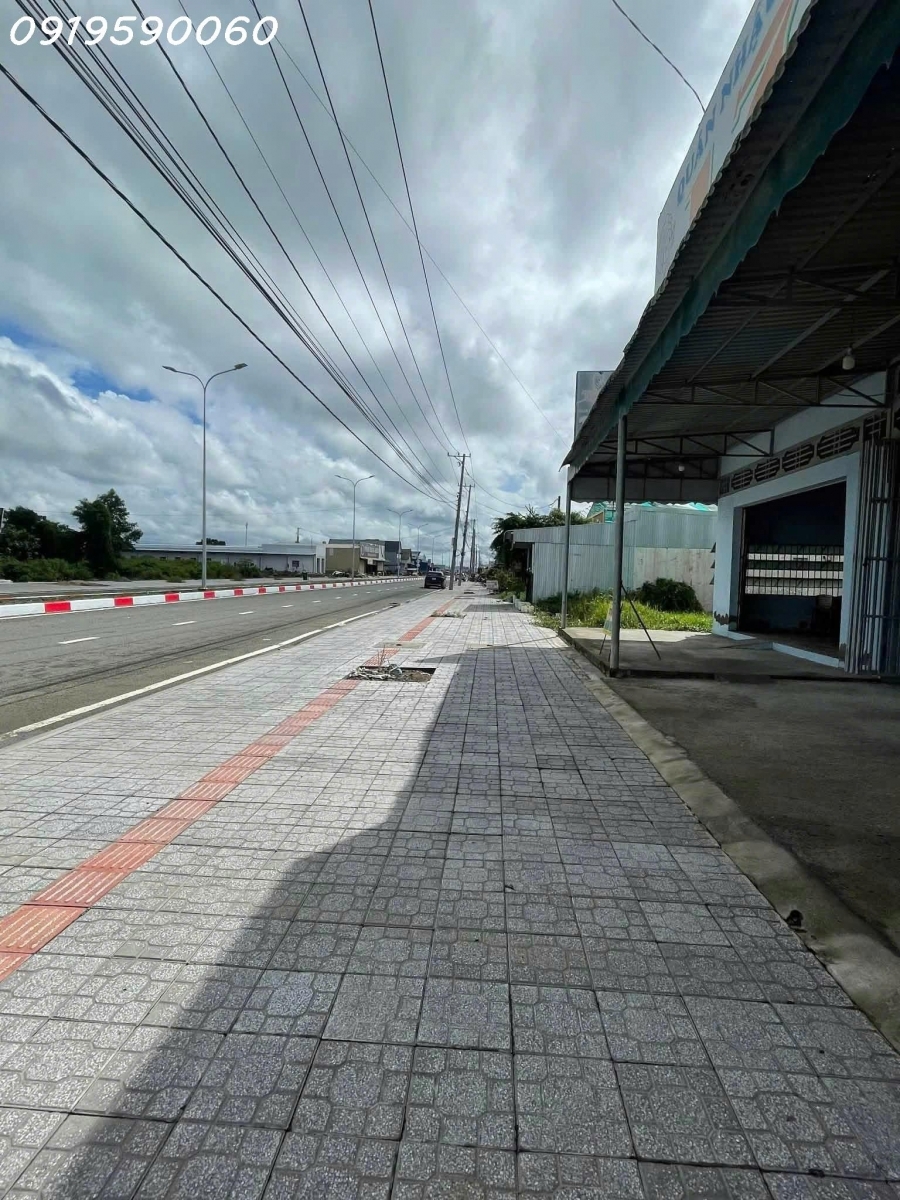 Bán đất 110m2 tại thị trấn Cái Đôi Vàm Phú Tân Cà Mau . Giá : 1tỷ2xx