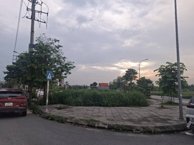 Bán Đất Đông Hội Đông Anh - Hàng xóm vin cổ Loa - Tái định cư bộ công an - 90m m mặt tiền 6m - oto