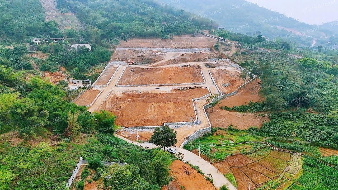 BÁN ĐẤT ĐỒNG VỠ VIEW DỐC BẬC THANG 396M2 HƯỚNG HỒ ĐƯỜNG ÔTÔ TRÁNH NHỈNH 10TR