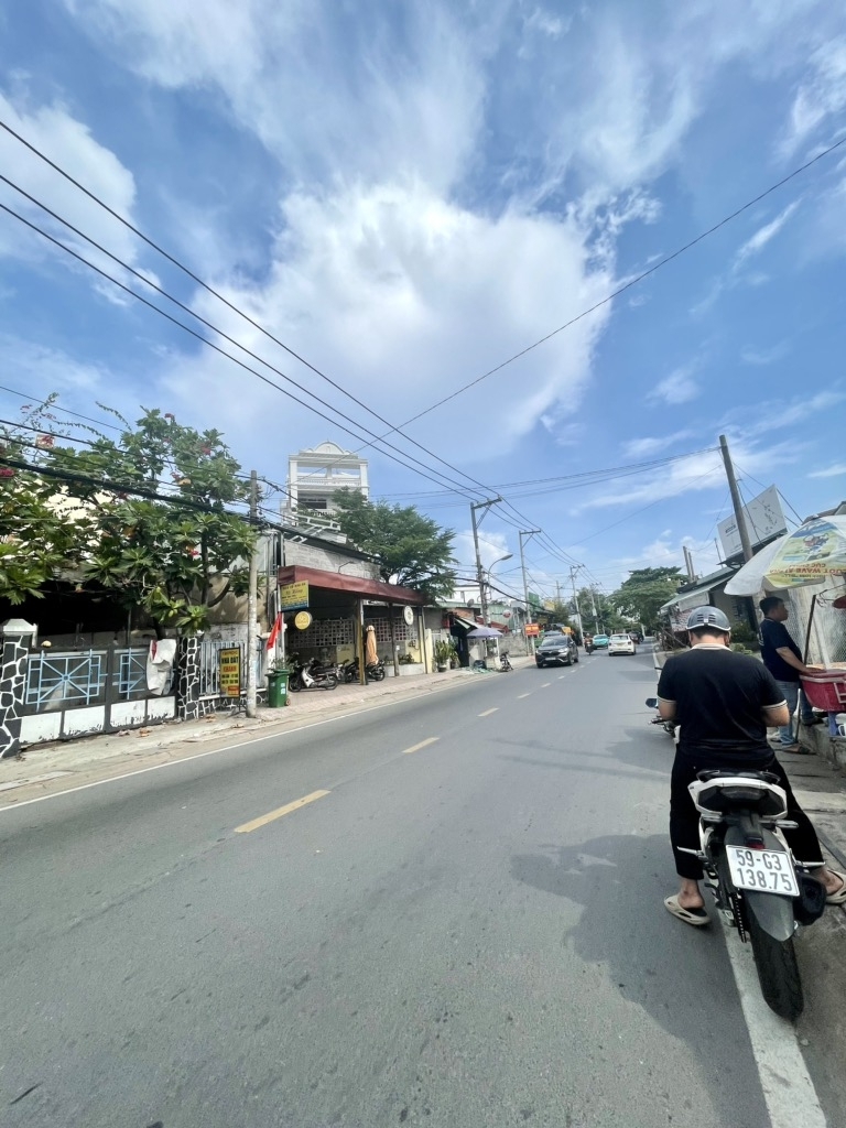Bán đất mặt tiền kinh doanh Tô Ngọc Vân Phường Thạnh Xuân Quận 12 1400m2 ngang khủng 33m giá chỉ