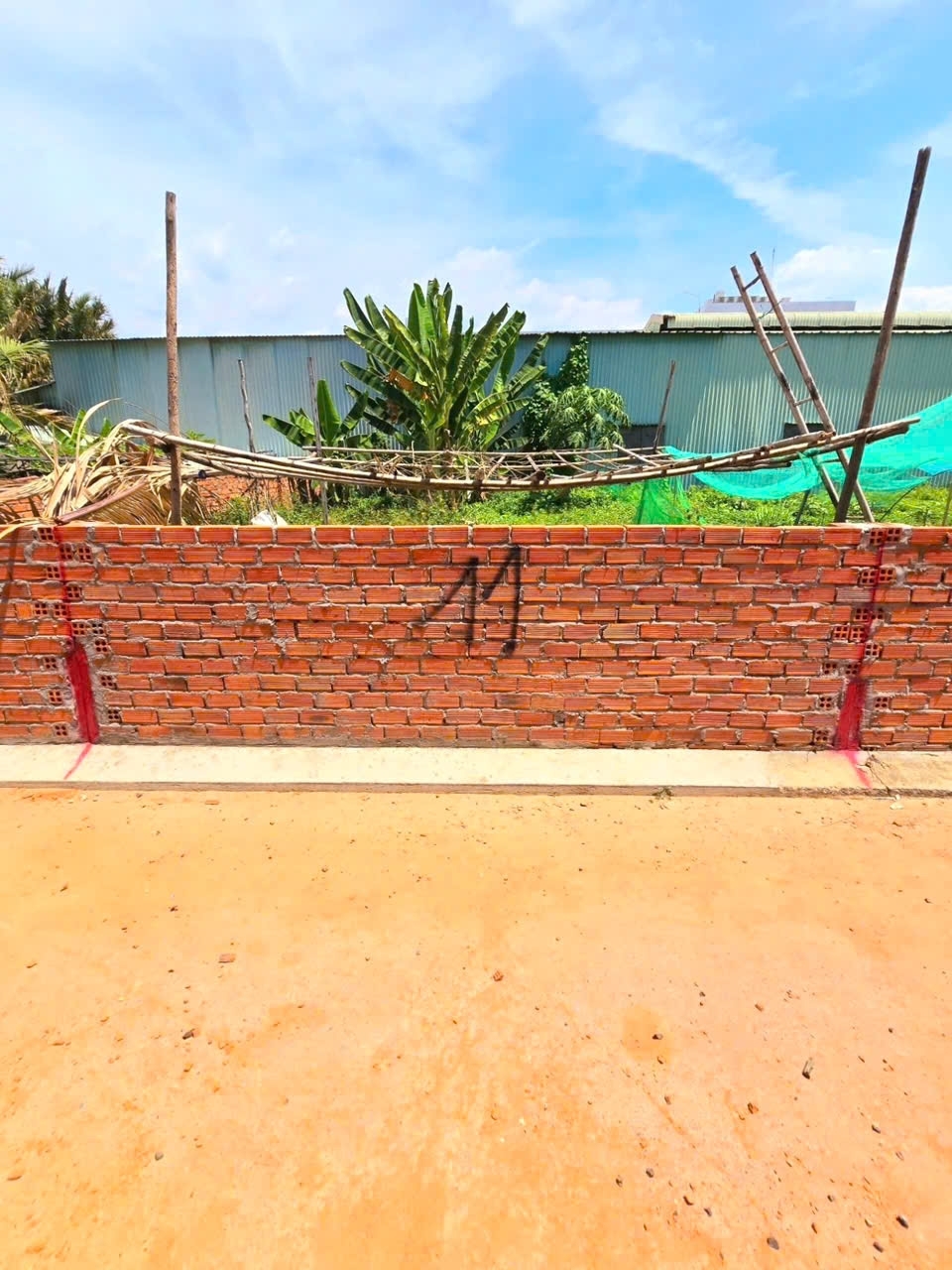 BÁN ĐẤT Phân lô Giá RẻTrường Thạnh Nguyễn Xiển Q9 DT 64 m2( 4 x 16 ) chỉ 3.15ty