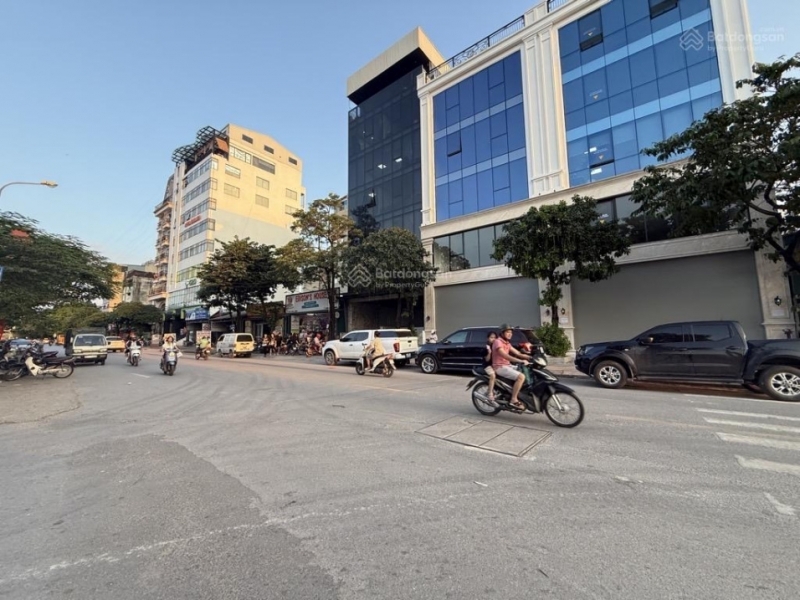 Bán đất phân lô Phú Diễn Từ Liêm - 145m MT 8m Ô Tô Tránh Vỉa Hè KDVP kết hợp ở Gần Tài Nguyên MT