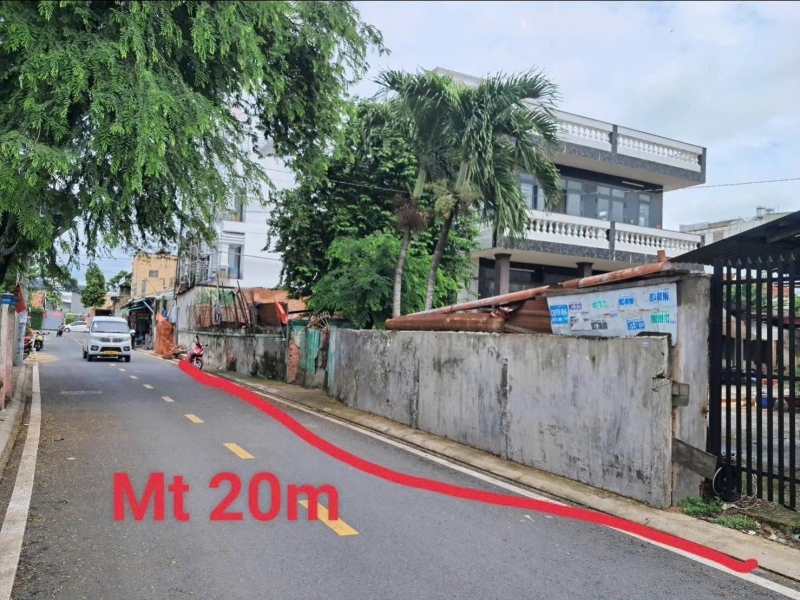 BÁN ĐẤT TẶNG BIỆT THỰ – 943M² – GẦN LÊ THỊ HÀ TÂN XUÂN HÓC MÔN – GIÁ 17 TỶ