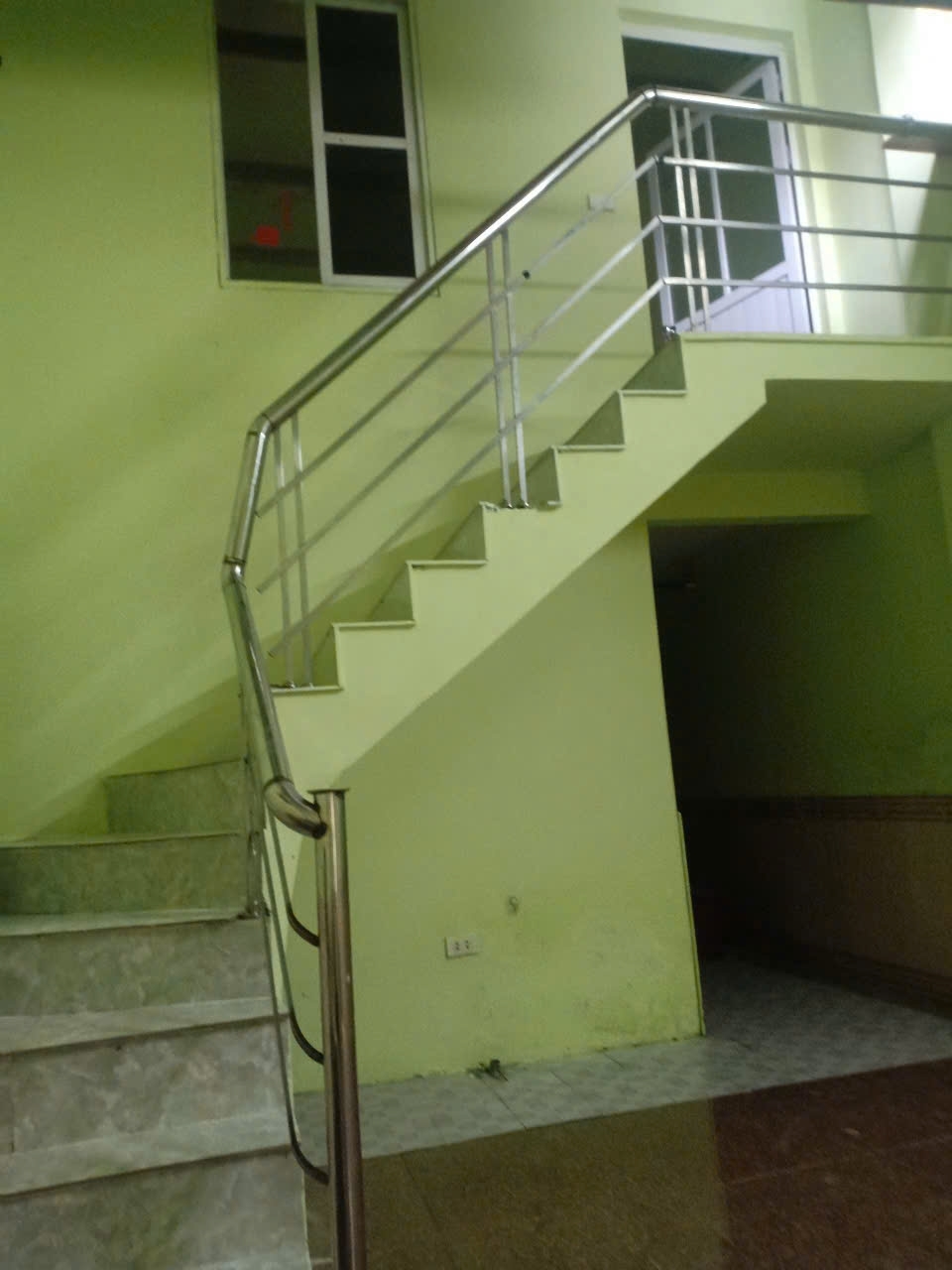 Bán Đất Tặng Nhà Cấp 4 tổ 5 TT Quang Minh Mê Linh DT 41m giá 225 tỷ