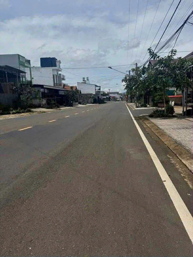 BÁN  ĐẤT TẶNG NHÀ MẶT TIỀN NGUYỄN ĐÌNH CHIỂU – P.1 BẢO LỘC LÂM ĐỒNG