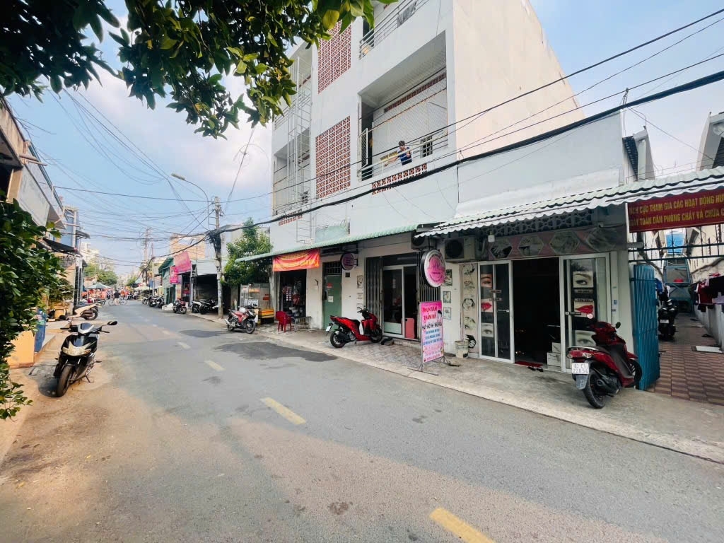 BÁN DÃY TRỌ 3 TẦNG - 40P & 2 KIOT FULL THUÊ (10x25) MT HIỆP THÀNH 05 Q12
