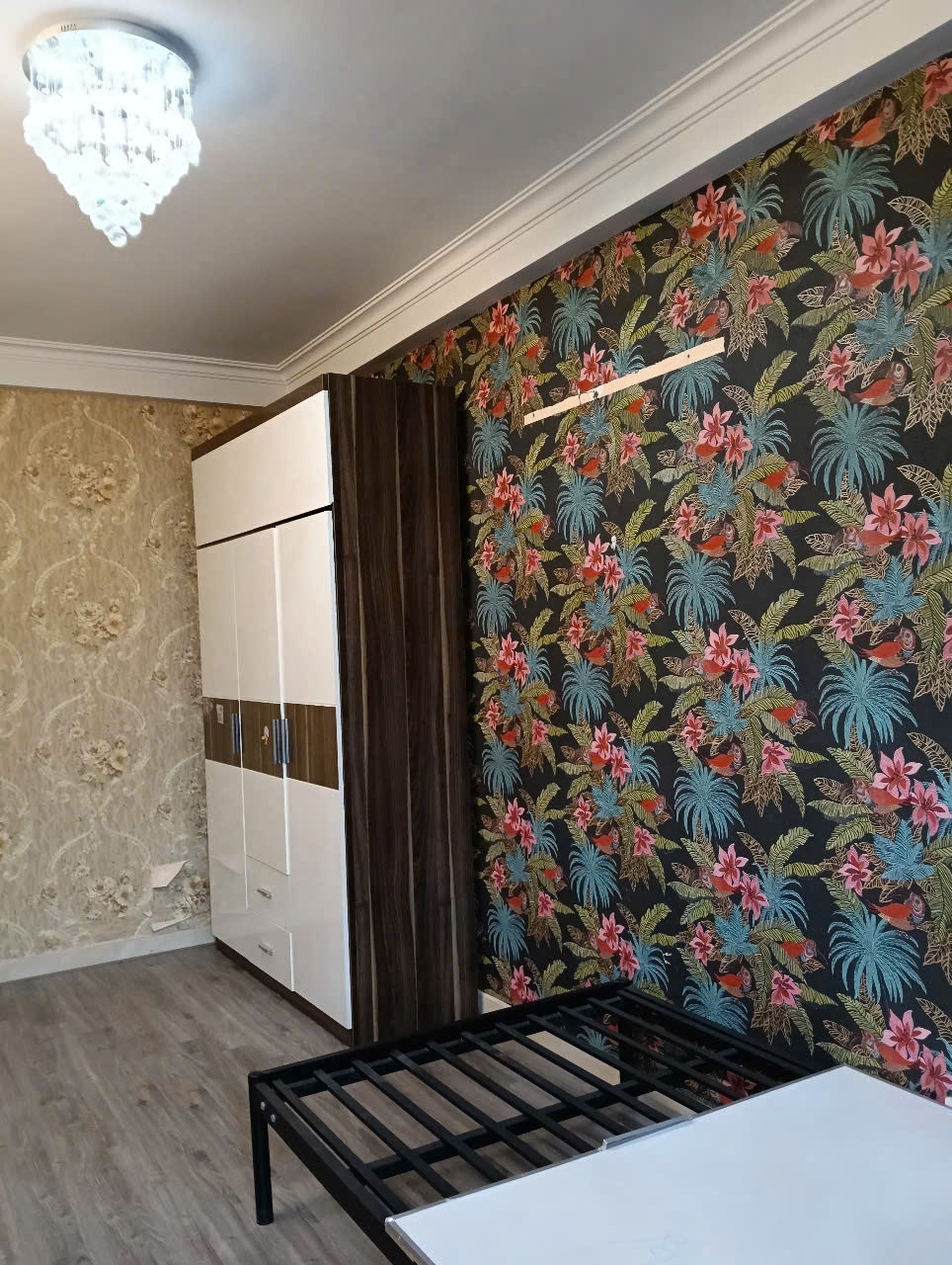 Bán gấp giá rẻ căn hộ TT Lê Duẩn 14m/30m tầng 3 mặt tiền 4m 1.95 tỷ Hai Bà Trưng.