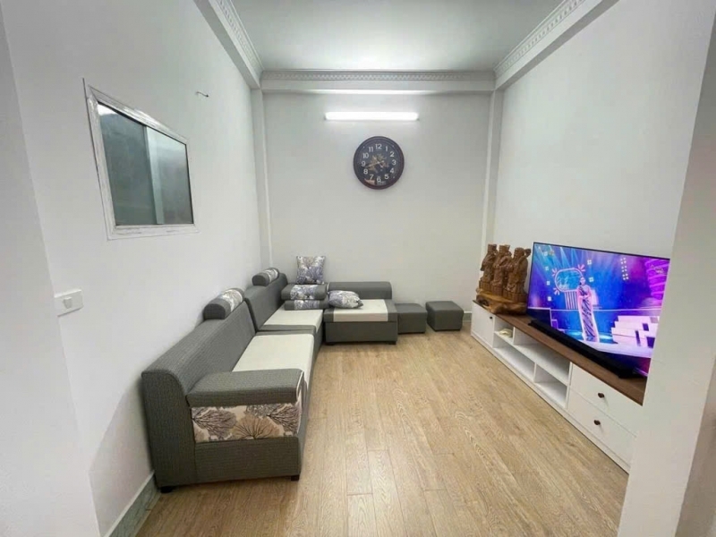 Bán gấp giá rẻ Linh Quang 48m tầng 3 mặt tiền 4m 1.9 tỷ Đống Đa.