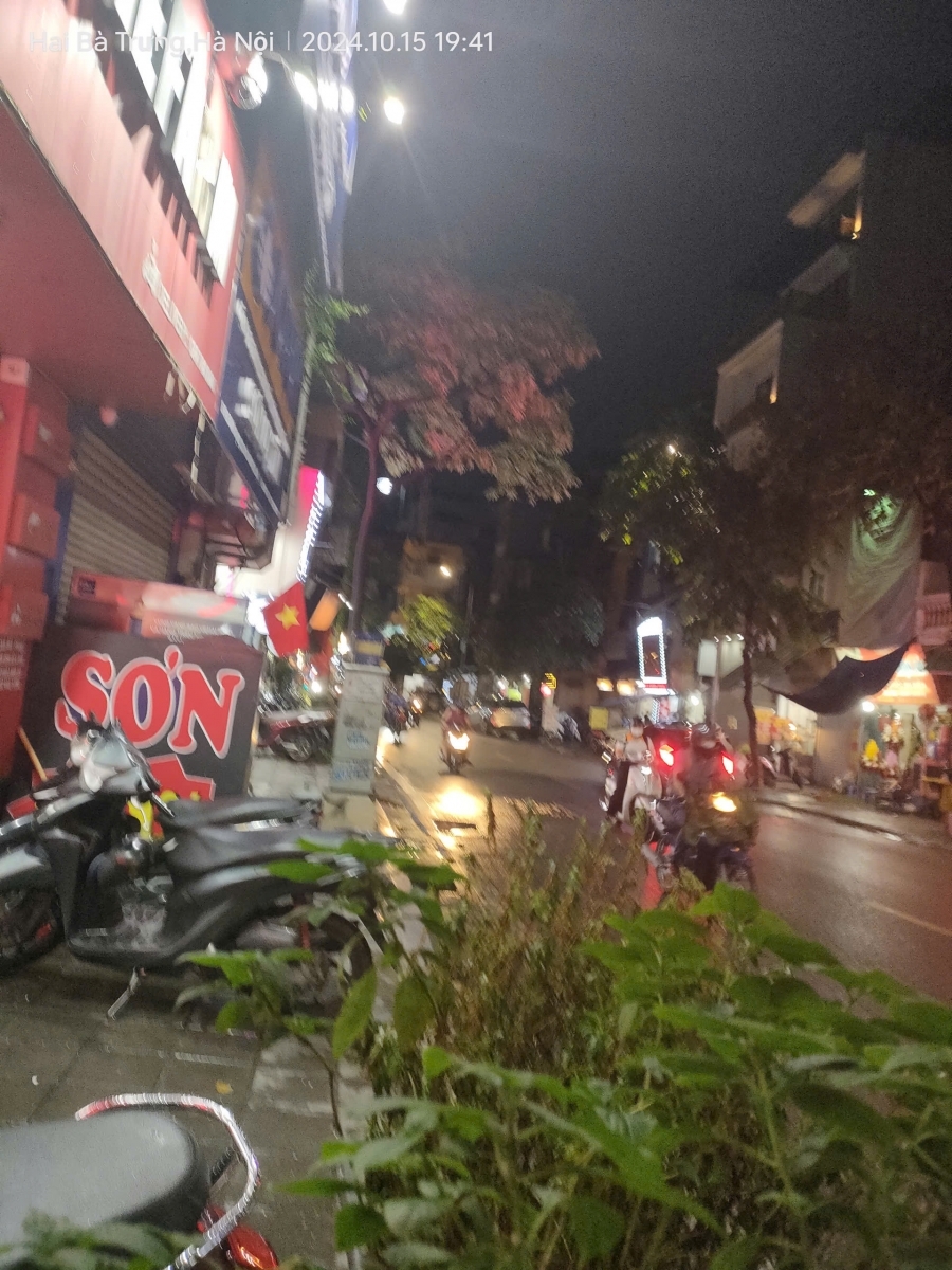 Bán gấp giá rẻ mặt phố Trần Phú 9m 3 tầng mặt tiền 2.65m 2.7 tỷ Ba Đình.