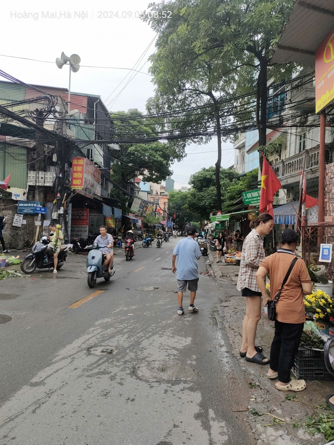 Bán gấp giá rẻ nhà ô tô kinh doanh sầm uất 77m 3 tầng mặt tiền 5m 8.5 tỷ Sóc Sơn.