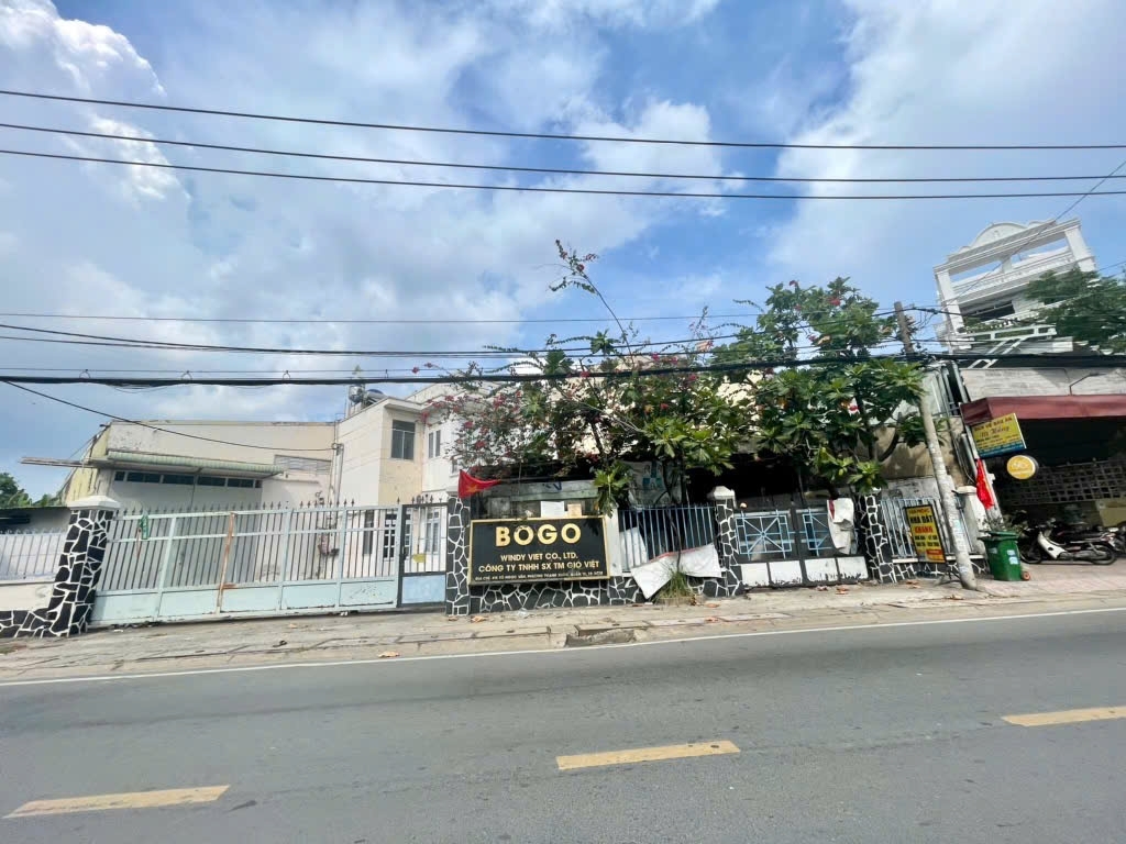 BÁN GẤP KHO XƯỞNG FULL THỔ CƯ – MẶT TIỀN TÔ NGỌC VÂN – GIÁ CỰC TỐT
