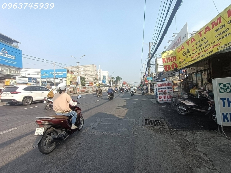 Bán gấp mặt tiền Quốc Lộ 13 Thủ Đức 147m2 3 tầng 37 tỷ Hiệp Bình Chánh