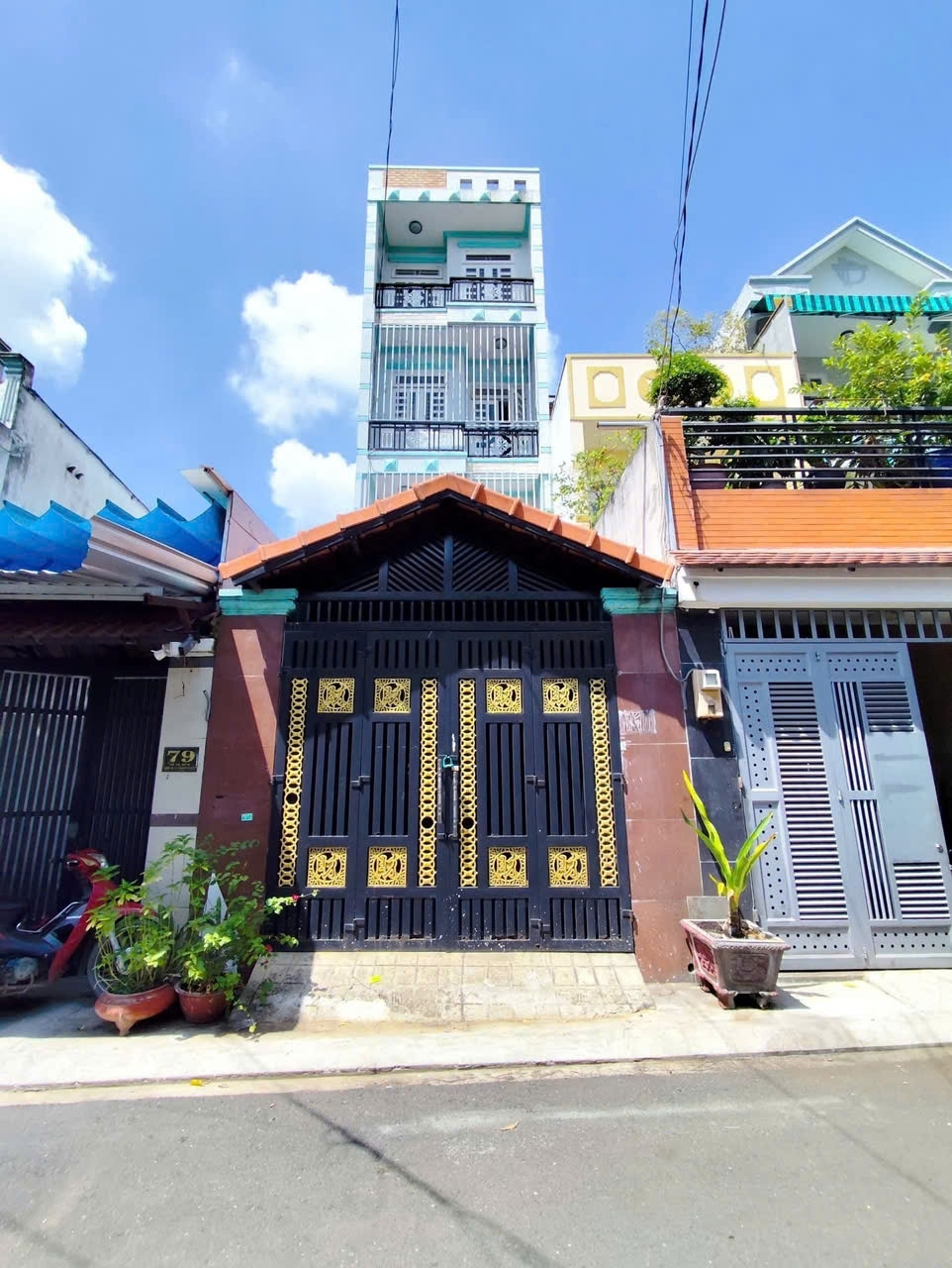 BÁN GẤP NHÀ MẶT TIỀN TRUNG MỸ TÂY – Q12 1 TRỆT 3 LẦU CHỈ 7.5 TỶ