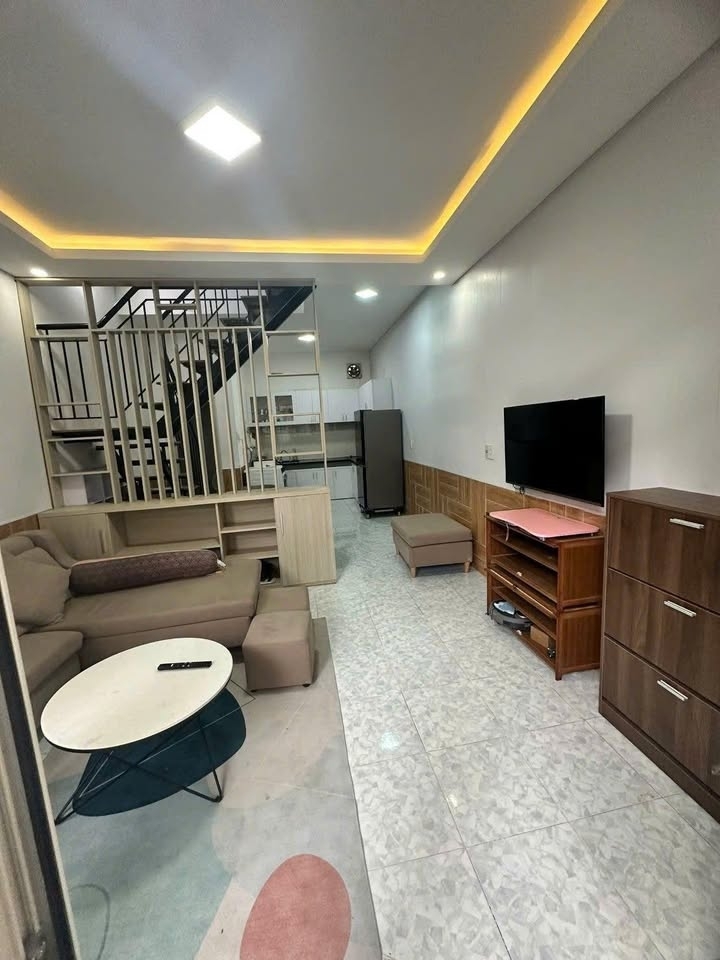 Bán Gấp Nhà Sổ Riêng XD Ngay Trung Tâm Đường Đào Duy Từ Đà Lạt Giá 3.4 Tỷ