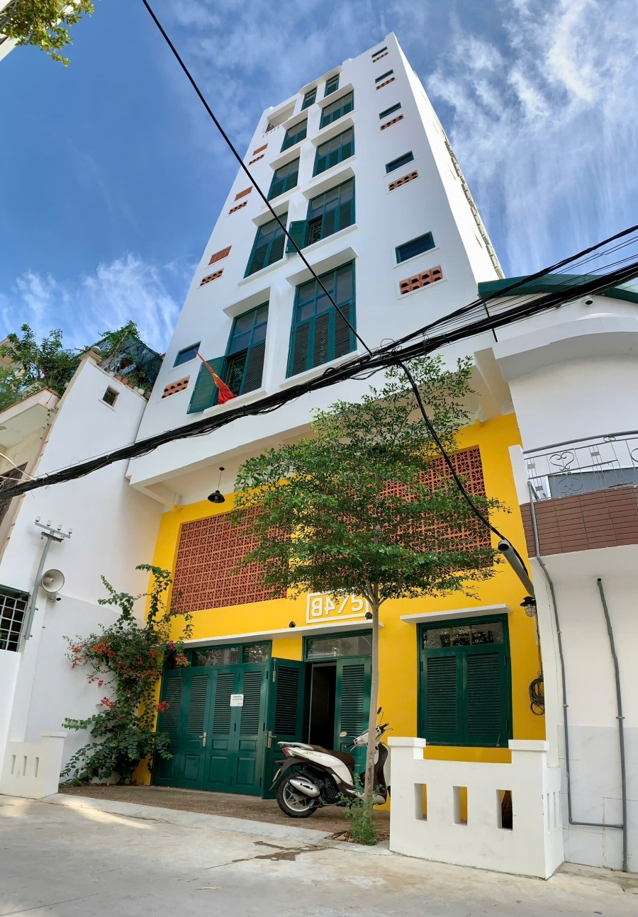 Bán hotel 7 tầng hẻm Paster  Xương Huân  Nha Trang .Diện tích 82m ngang 8 kinh doanh 20 phòng 