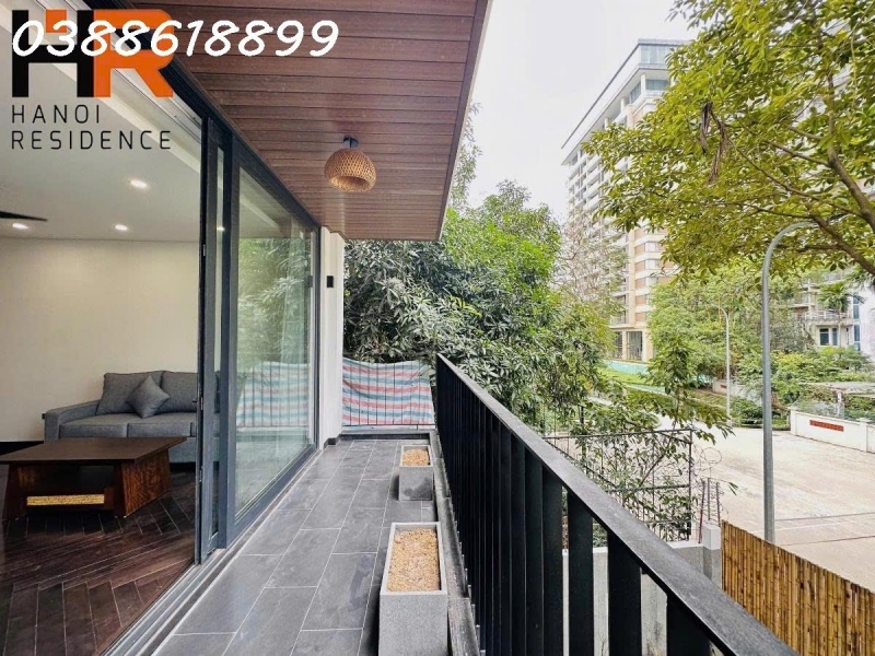 BÁN KHÁCH SẠN TÂY HỒ 150Mx 8T MT 15M- DÒNG TIỀN GẦN 300TR/TH