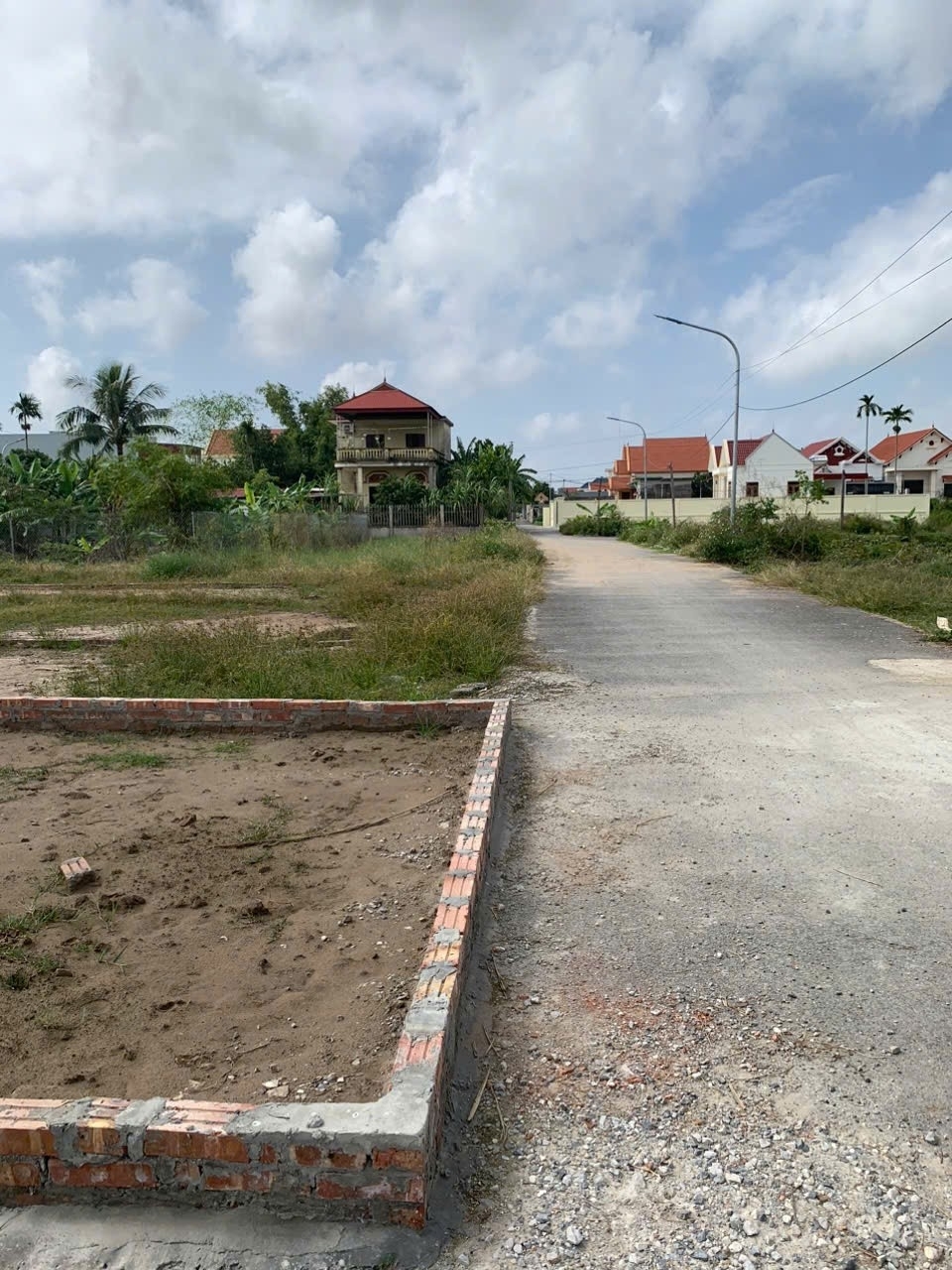 Bán lô đất Minh Tân – Giá 16x tỷ  Đường nhựa 5m  Khu dân cư hiện hữu  ZALO 0567 222 555