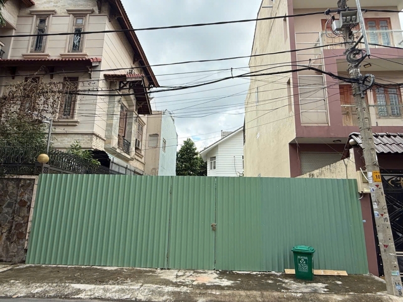 BÁN LÔ ĐẤT TRỐNG VUÔNG VỨC – QUỐC HƯƠNG, THẢO ĐIỀN, Q2 CŨ – DT 7.5x23m (CN 173m²) – GIÁ 43 TỶ