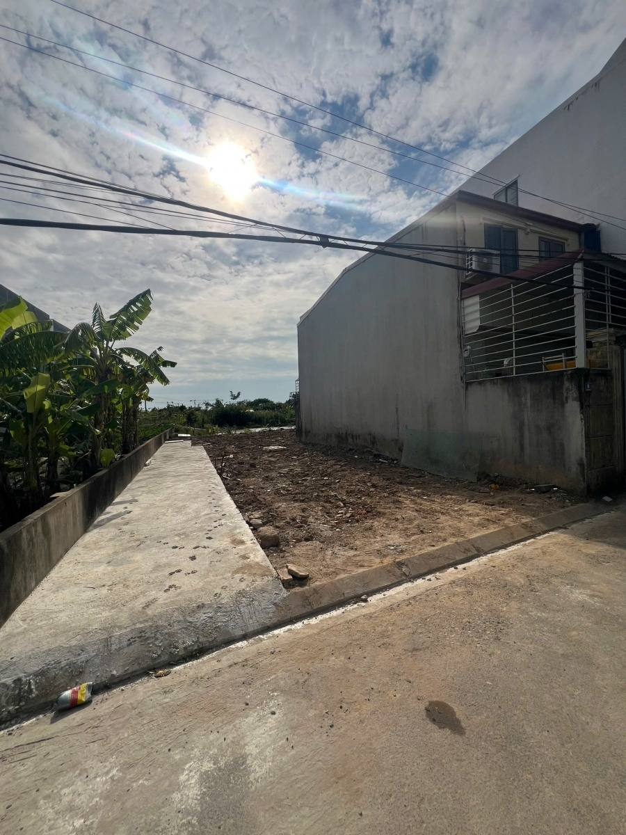 Bán lô góc đất tuyến 2 đường Tràng Cát Hải An đường hai ô tô tránh nhau giá chỉ 35tr/m2