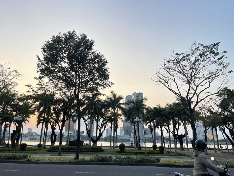 Bán mặt tiền Trần Hưng Đạo 250m2 ngang 10m sát Cầu Sông Hàn giá 85 tỷ