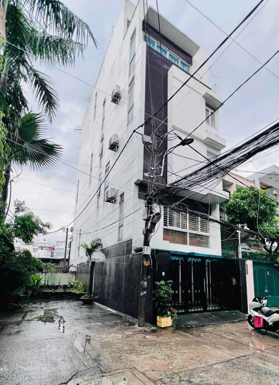 Bán nhà 2 Mặt tiền Hẻm Cách Mạng Tháng Tám - Quận 3 52x18m 6 T - 7 PN 245 tỷ.