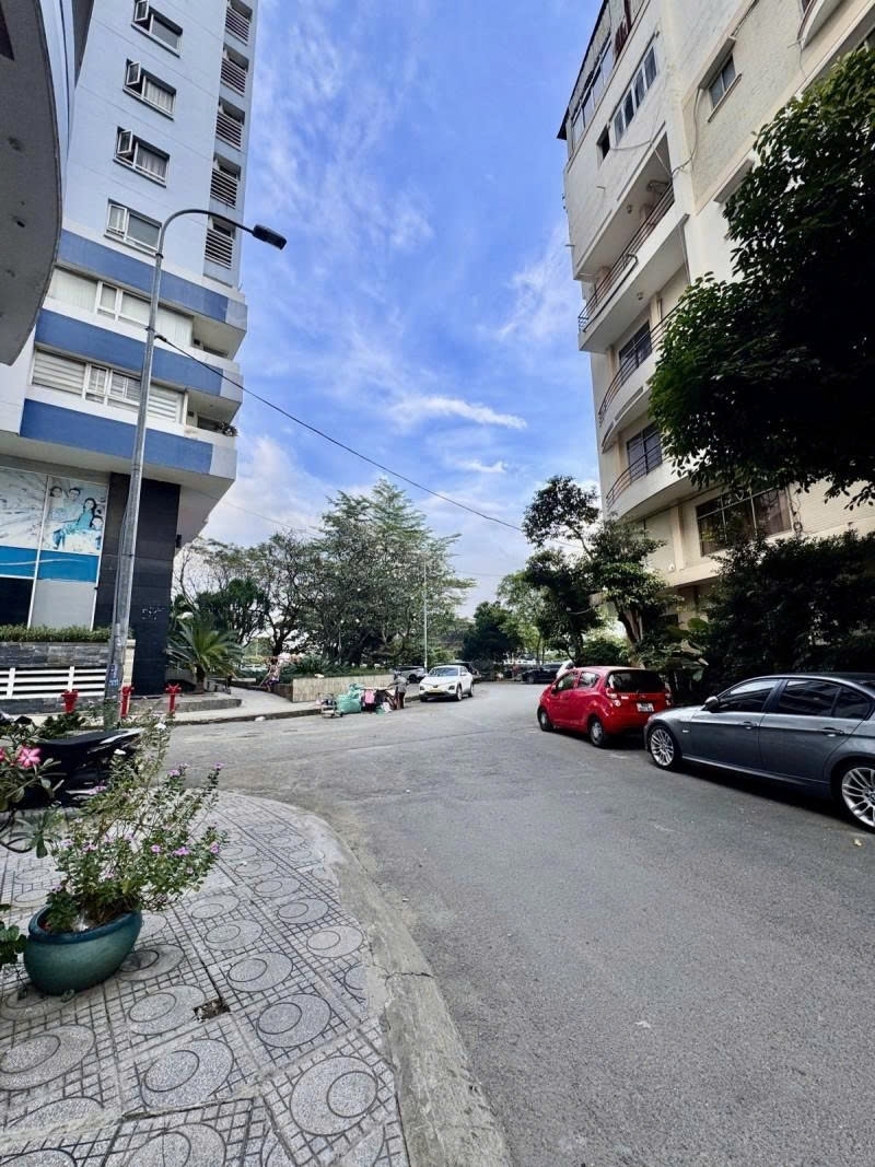 Bán nhà 2 Mặt tiền Hẻm Chu Văn An ngay Co.op mart 5x19m 6 Tầng - 7PN chỉ 229 tỷ.