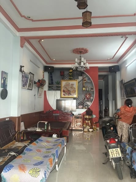 Bán nhà 2 tầng đường NGUYỄN LỘ TRẠCH - Hoà Cường Nam Dt 90m2 giá 10ty6 LH 0942992361