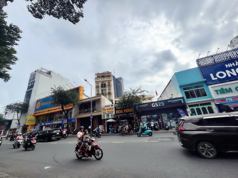 BÁN NHÀ 2 TẦNG MẶT TIỀN KD Đ.CỐNG QUỲNH P.NGUYỄN CƯ TRINH QUẬN 1 - VỊ TRÍ VIP - NGANG LỚN 8M*38M -