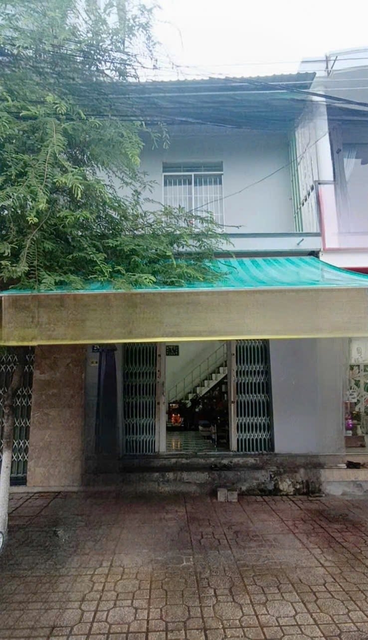 BÁN NHÀ 2 TẦNG MẶT TIỀN KINH DOANH ĐƯỜNG PHƯỚC LONG