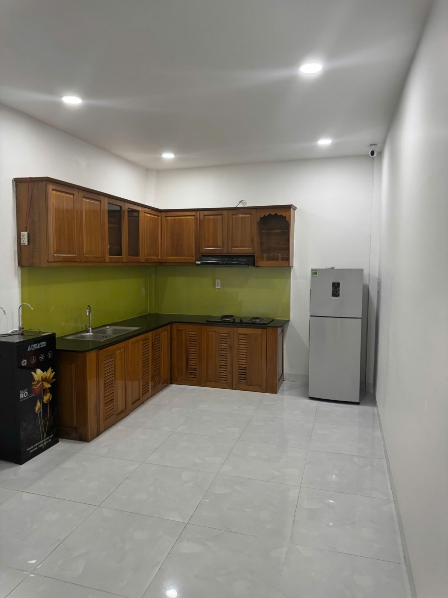 Bán Nhà 2 Tầng Mới Gần Biển Ở Chỉ Hơn 3ty