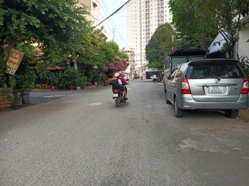 Bán Nhà 2 Tầng Tân Thới Nhất -DTSD: 91m2 - Đường 8m - Chỉ 49 tỷ..