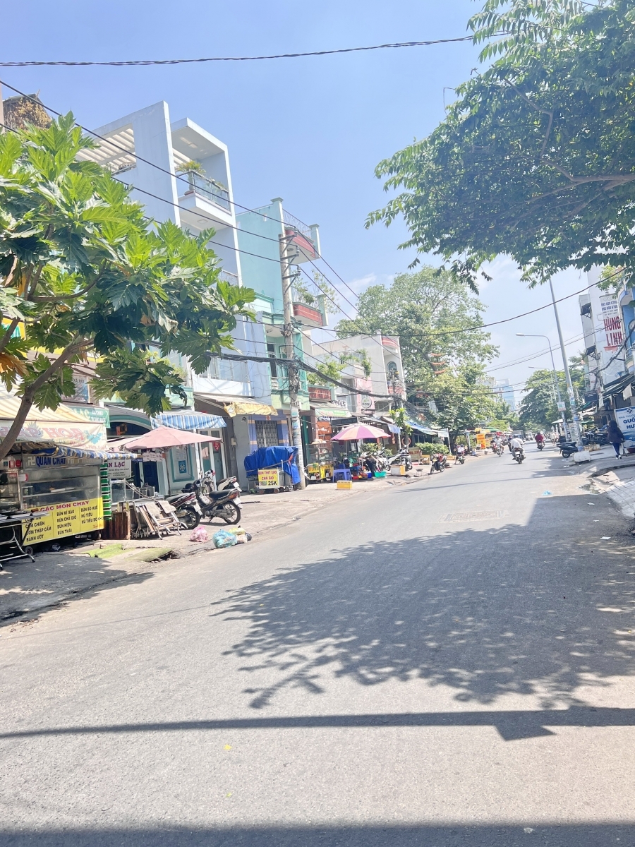 Bán nhà 3 lầu mặt tiền KD đường Bông Sao P.5 Quận 8