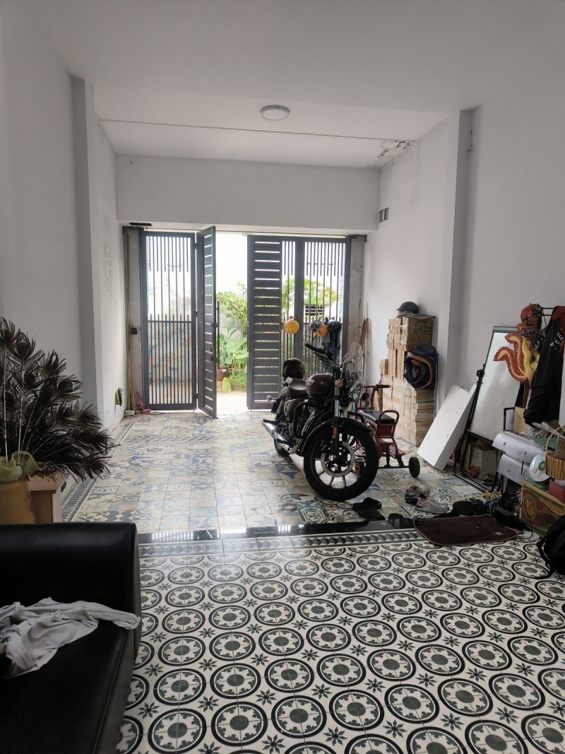 Bán nhà 3 tầng đường số 182 Tăng Nhơn Phú A Q.9 Thủ Đức TP HCM. DT 50m2 sổ hồng giá 56 tỷ.