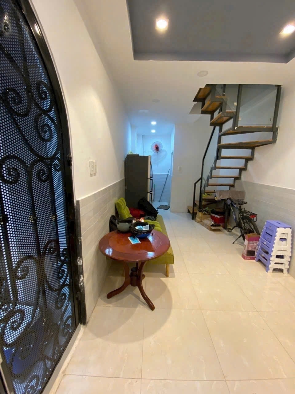 Bán nhà 3 tầng Hoàng Văn Thụ Phường 2 Q.Tân Bình - Cách MT 30M